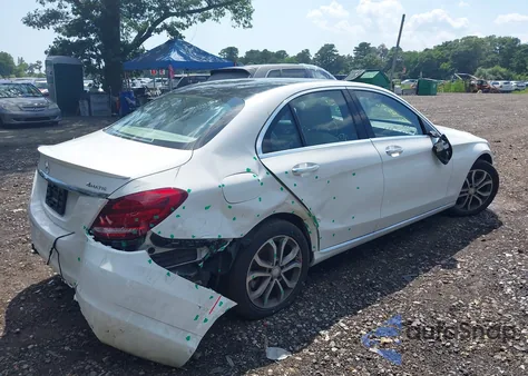 2016 Mercedes-Benz C 300 4Matic/Luxury 4Matic/Sport 4Matic from USA, damaged, VIN 55SWF4KBXGU144731